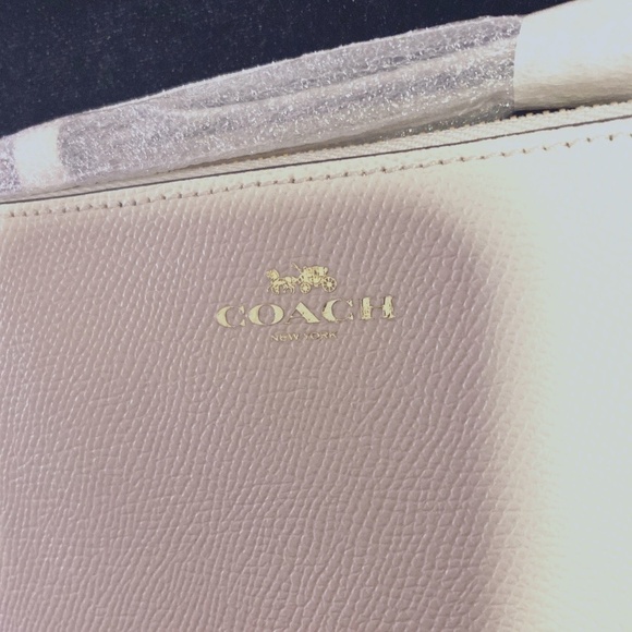 New Coach Corner Zip Wristlet - Picture 7 of 9